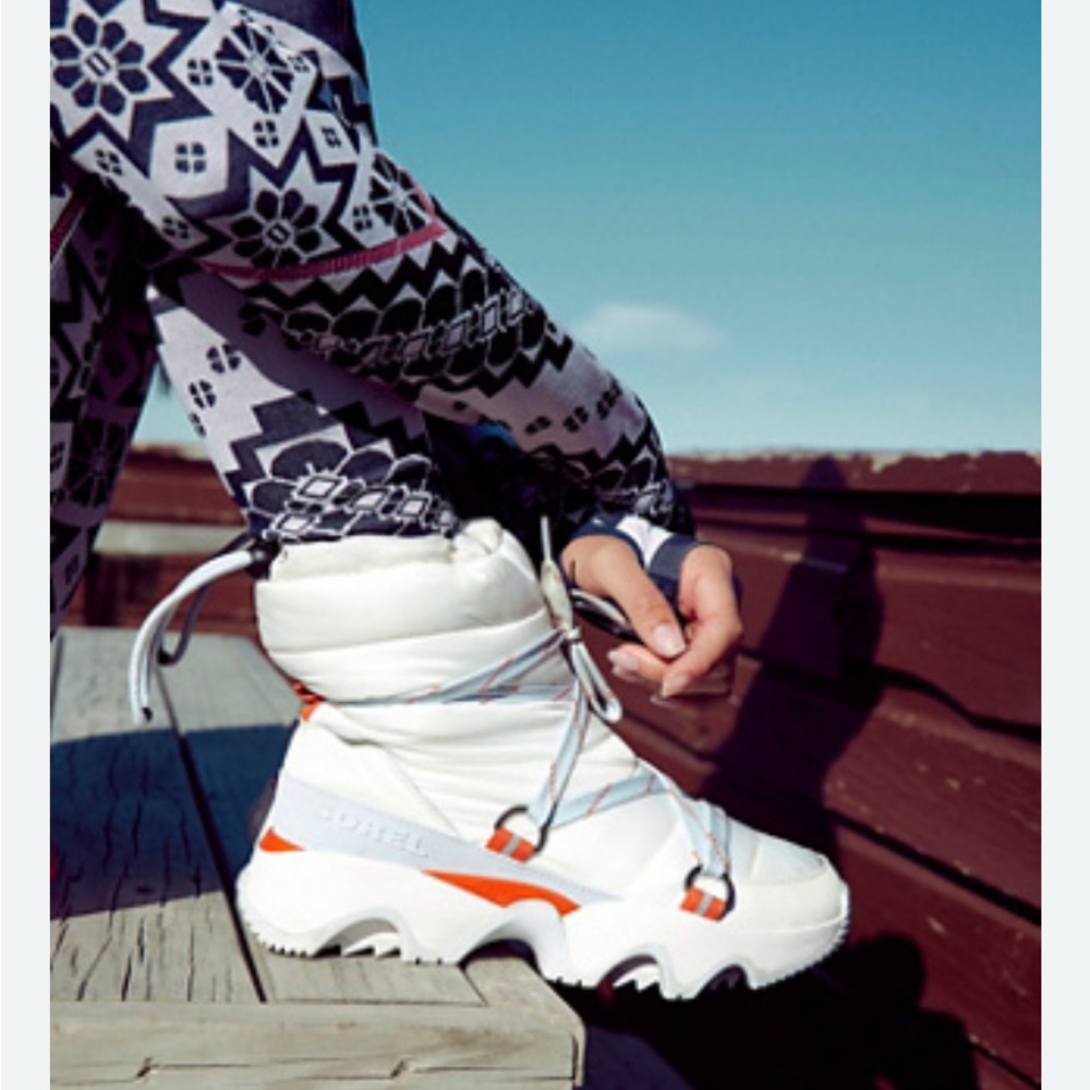 Sorel x FP Movement free people kinetic IMPACT NXT winter boots white puffer